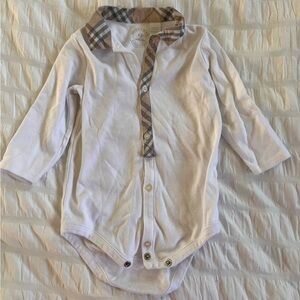 Burberry onesie baby